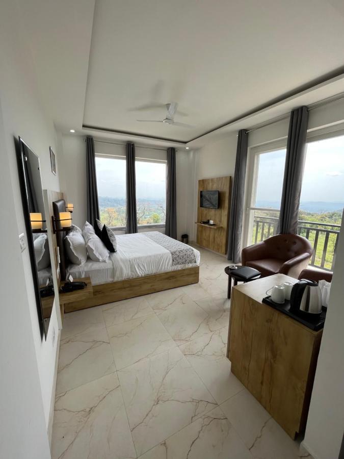 Click Collection The Abode, Dharamshala Hotel ภายนอก รูปภาพ