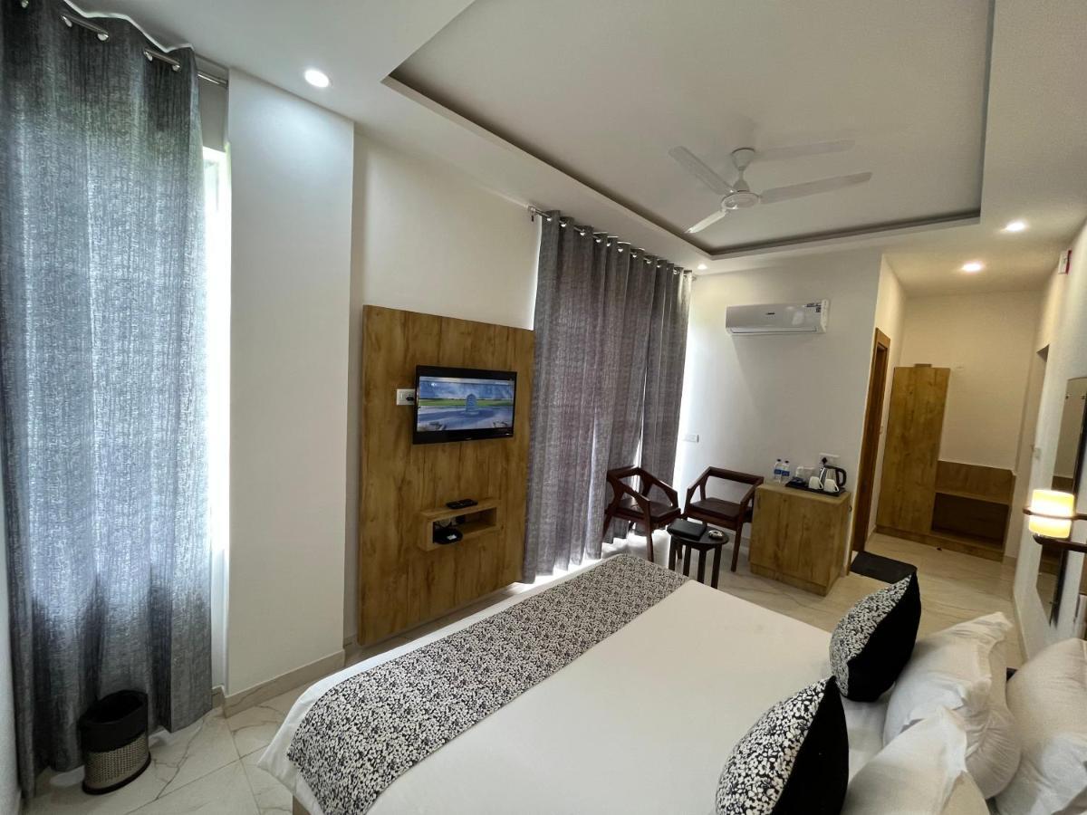 Click Collection The Abode, Dharamshala Hotel ภายนอก รูปภาพ