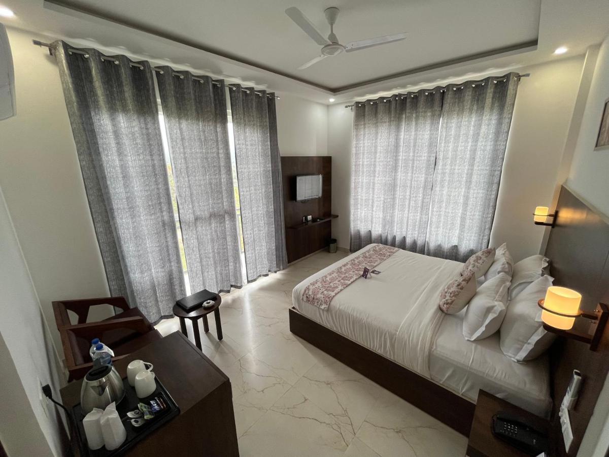 Click Collection The Abode, Dharamshala Hotel ภายนอก รูปภาพ